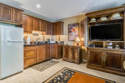 298 Main Street Ogunquit ME 03907