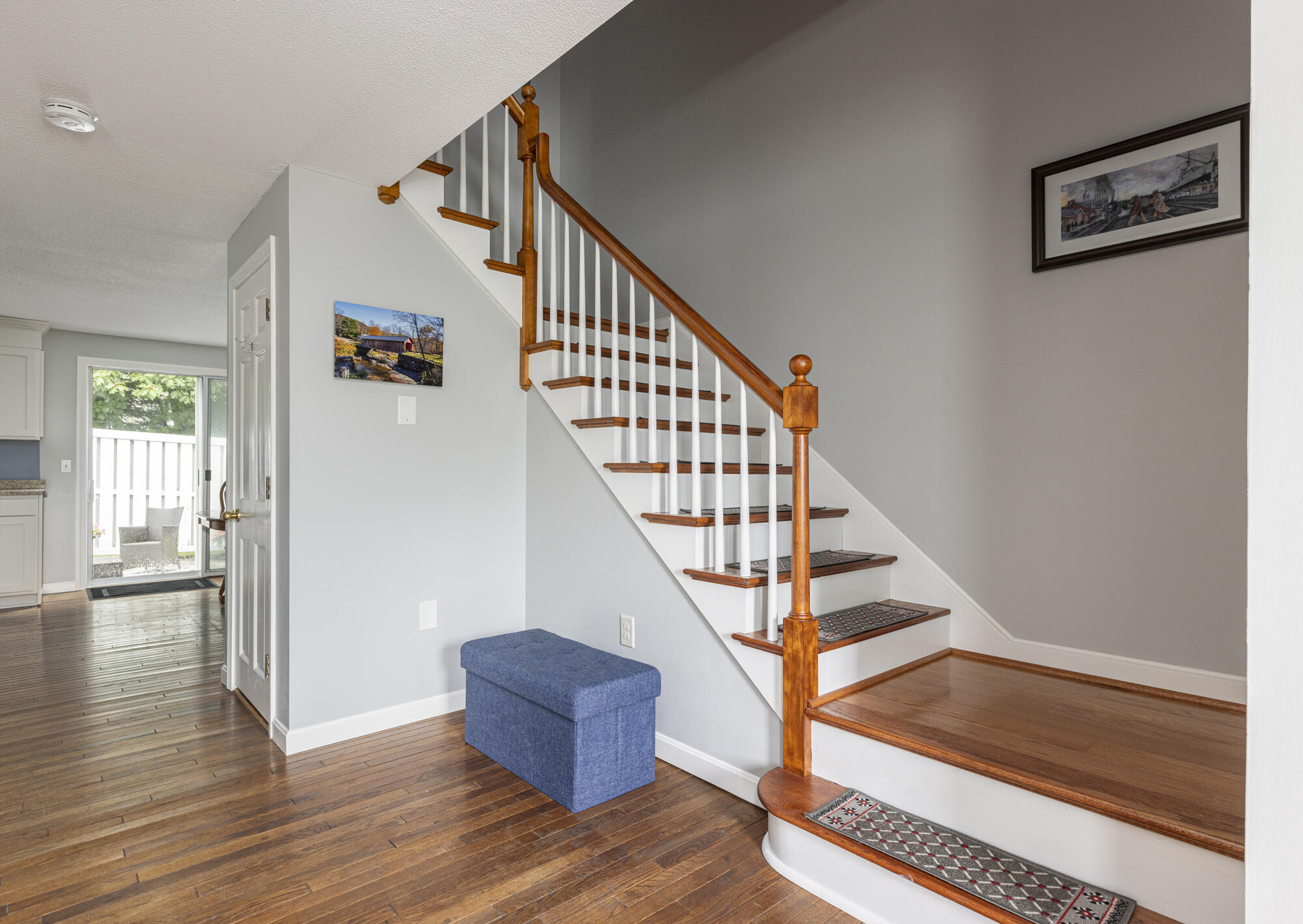 16 Colonial Village Falmouth ME 04105