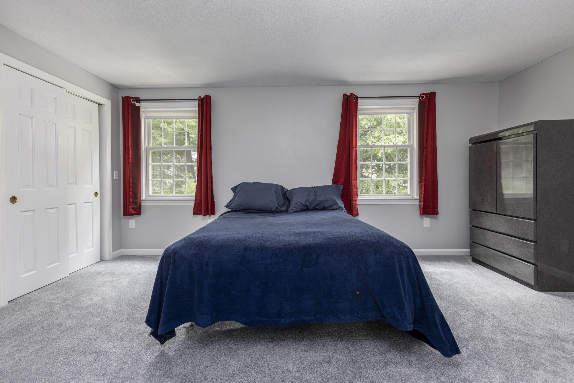 16 Colonial Village Falmouth ME 04105