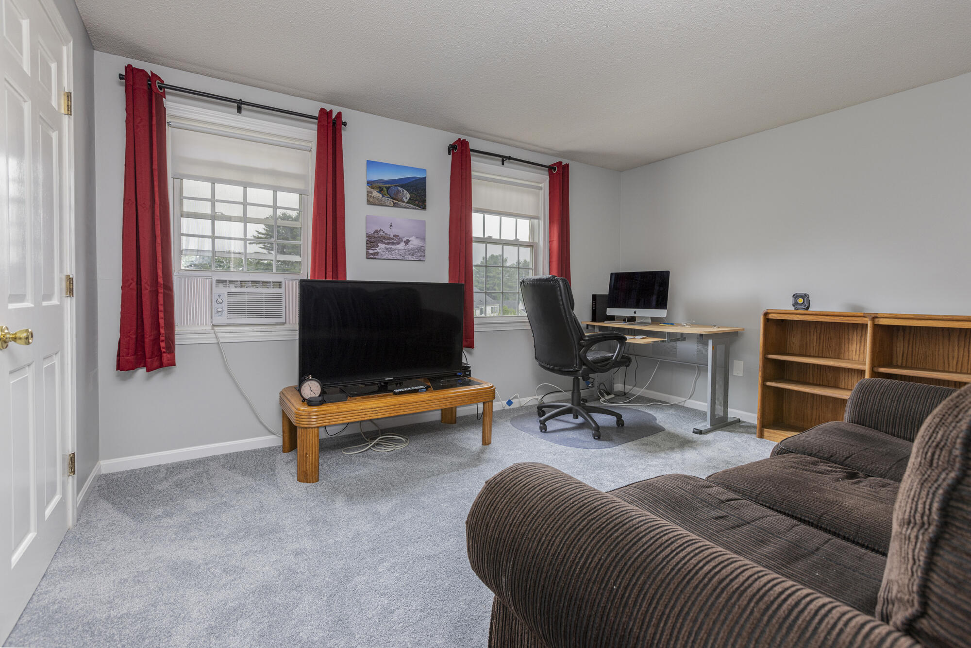 16 Colonial Village Falmouth ME 04105