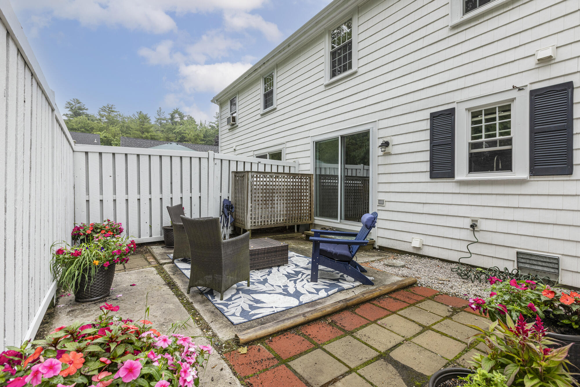 16 Colonial Village Falmouth ME 04105