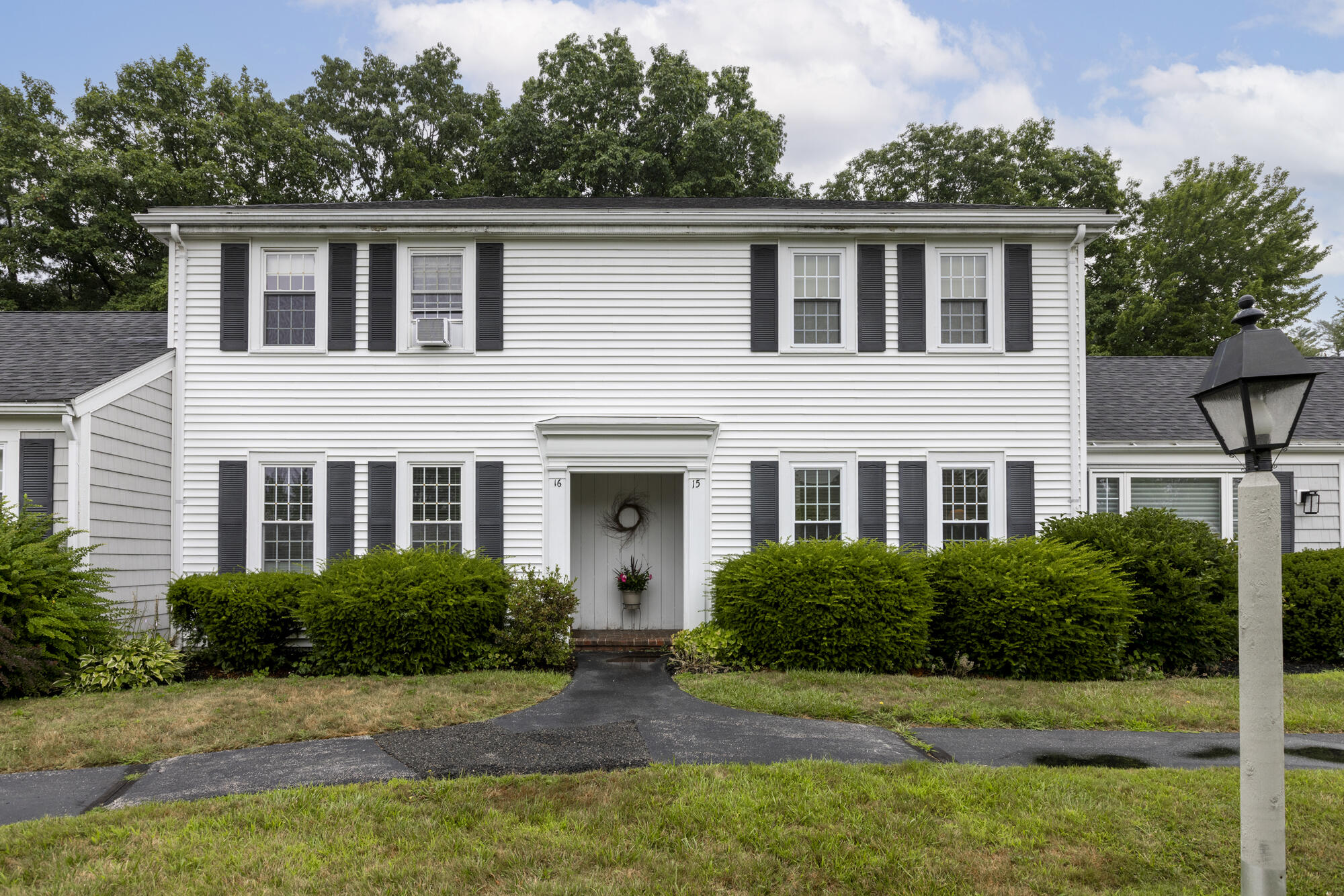 16 Colonial Village Falmouth ME 04105