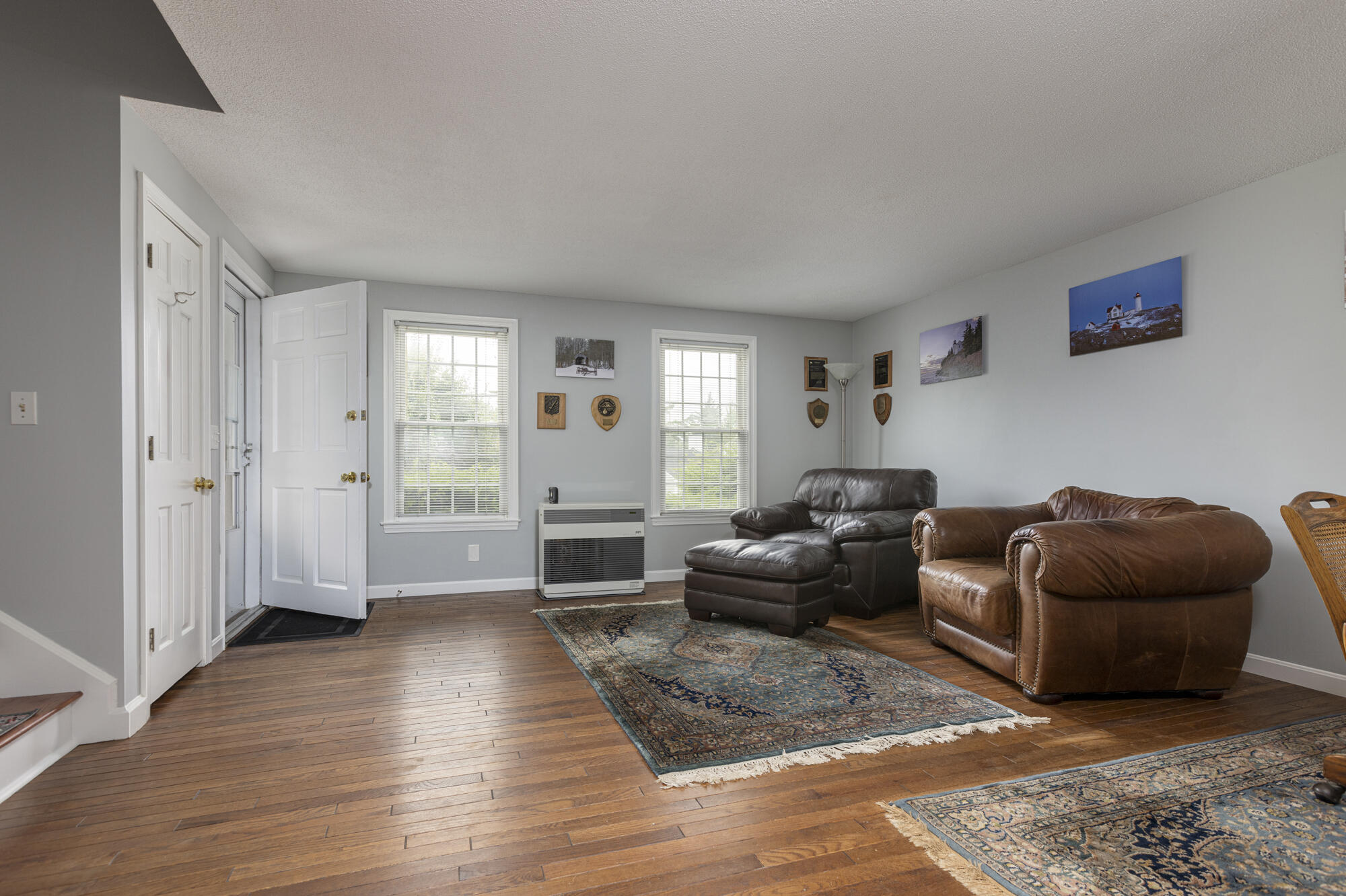 16 Colonial Village Falmouth ME 04105