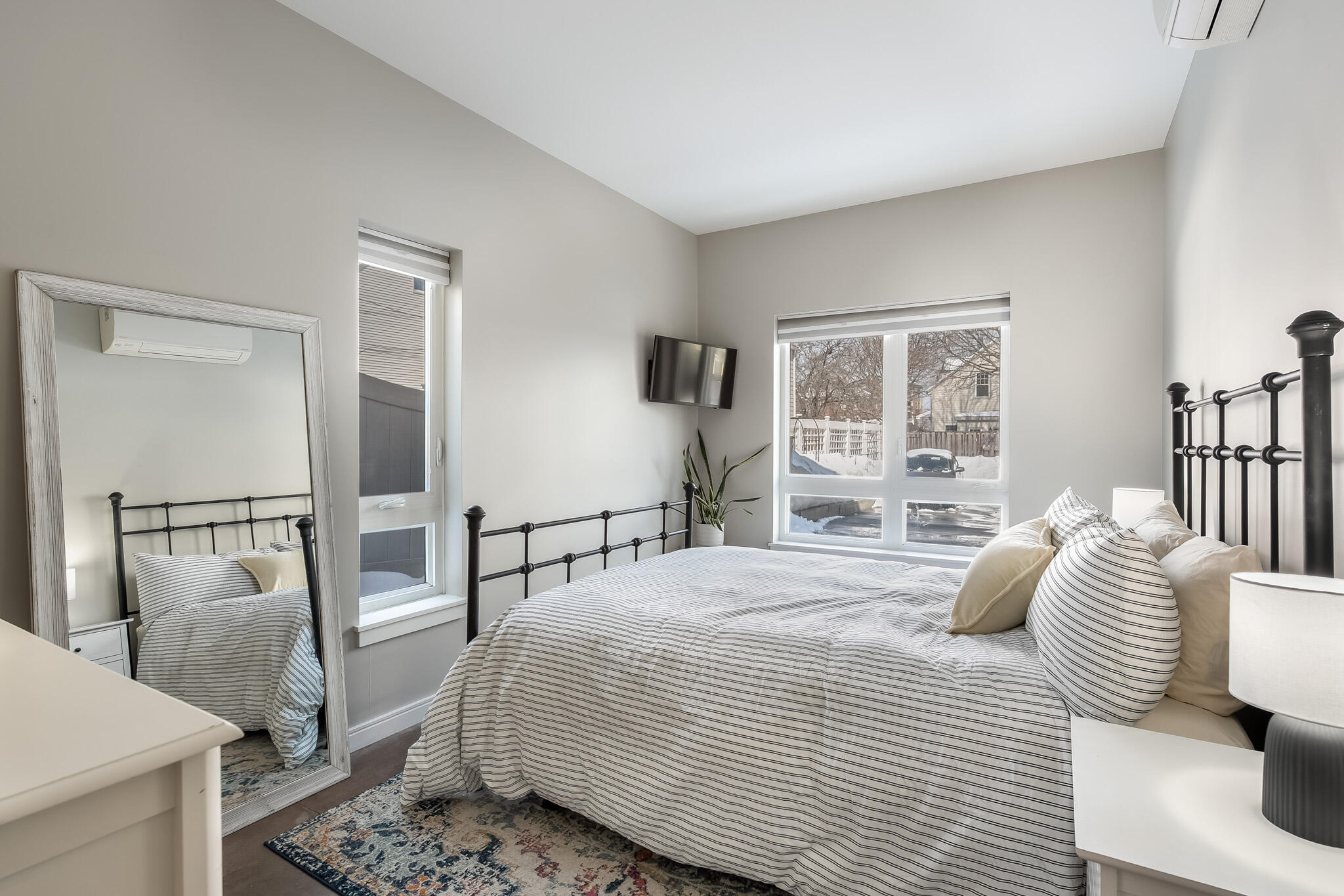 22 Tate Street Portland ME 04102