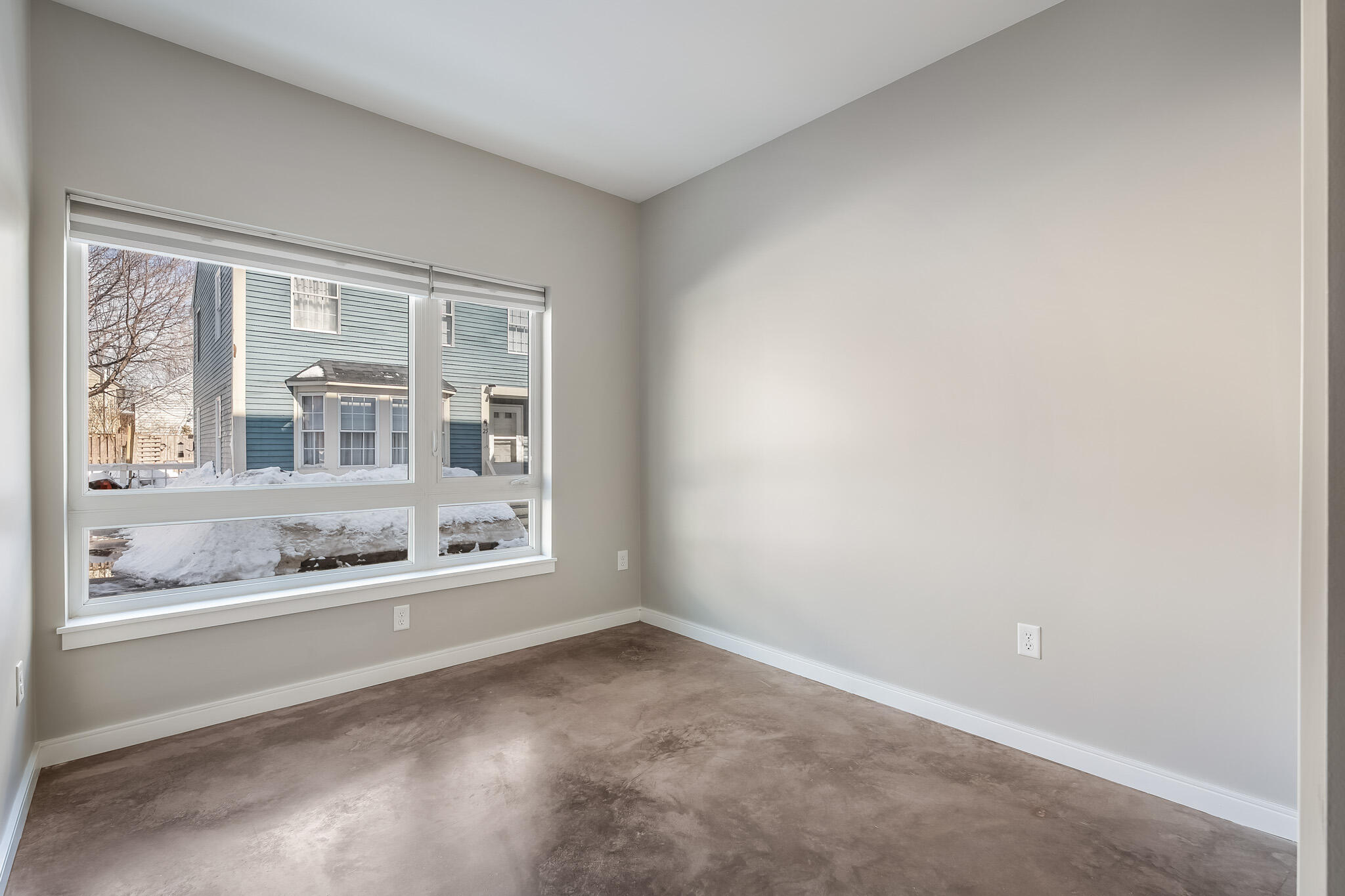 22 Tate Street Portland ME 04102