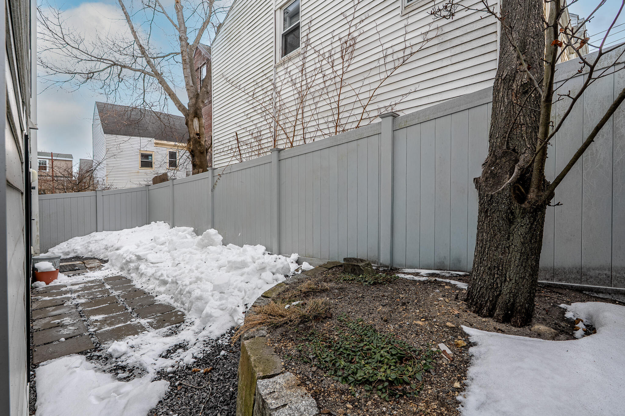 22 Tate Street Portland ME 04102