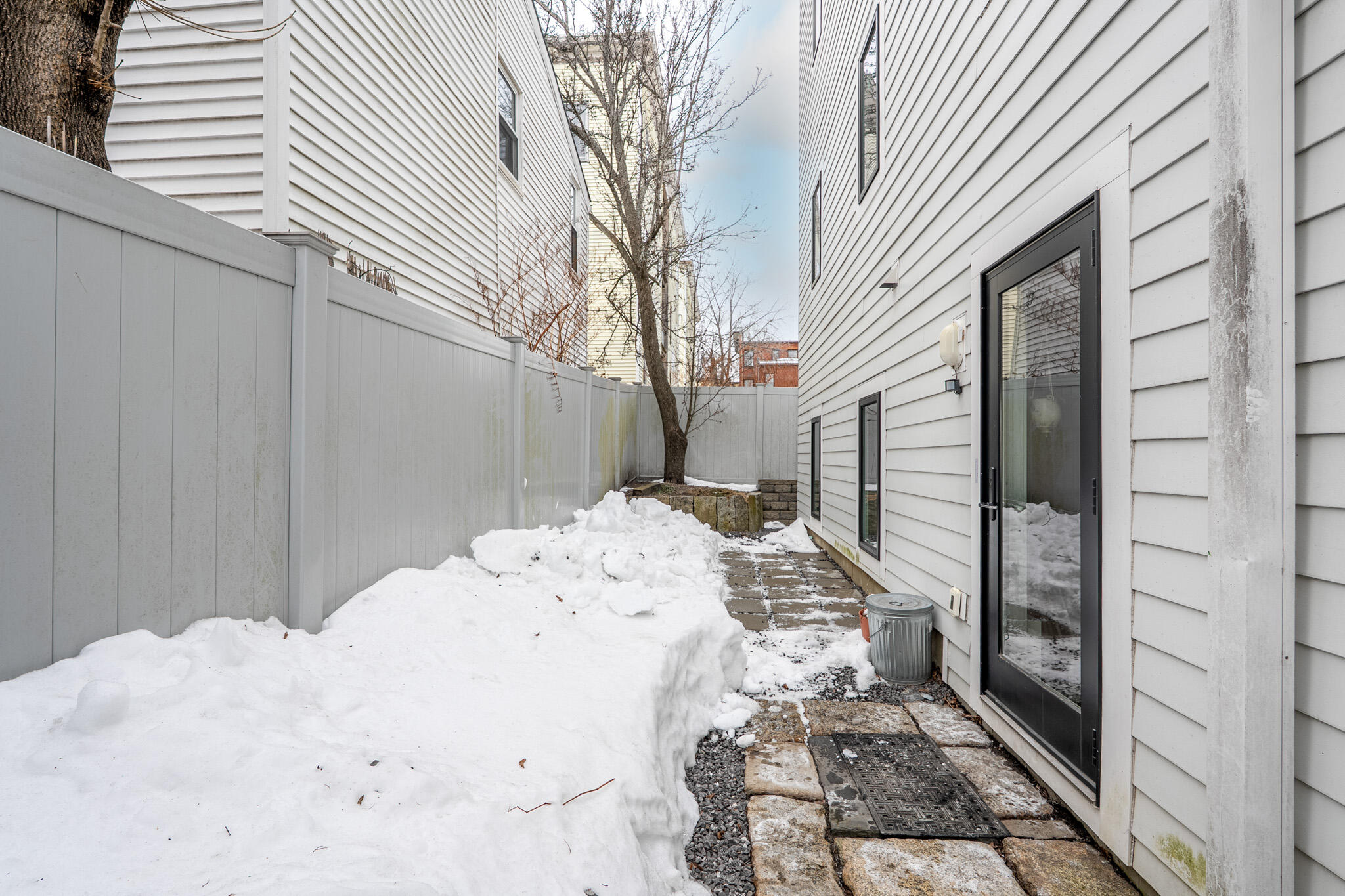 22 Tate Street Portland ME 04102