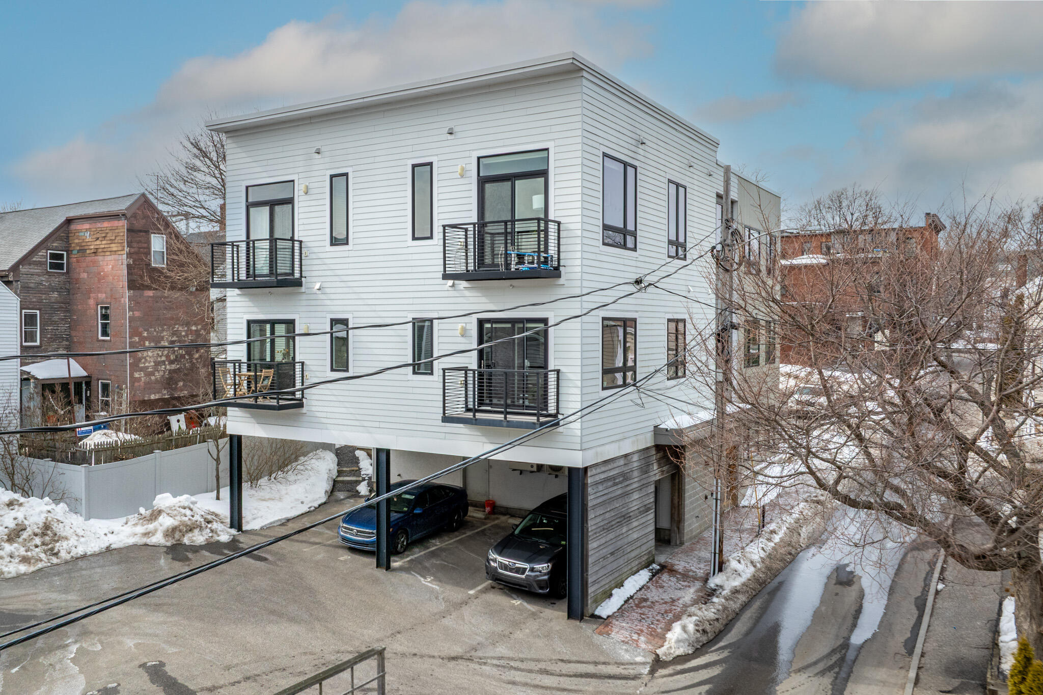 22 Tate Street Portland ME 04102