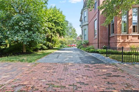 151 Pine Street Portland ME 04102