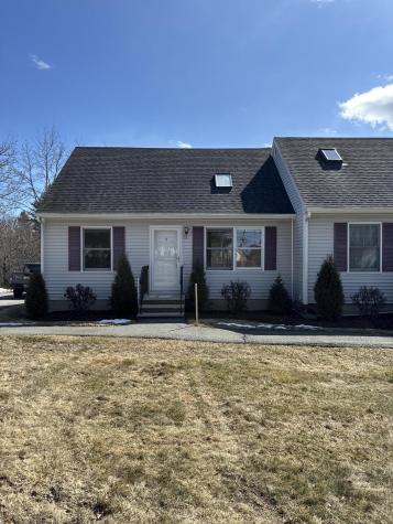 9 Cynthia Circle Bangor ME 04401