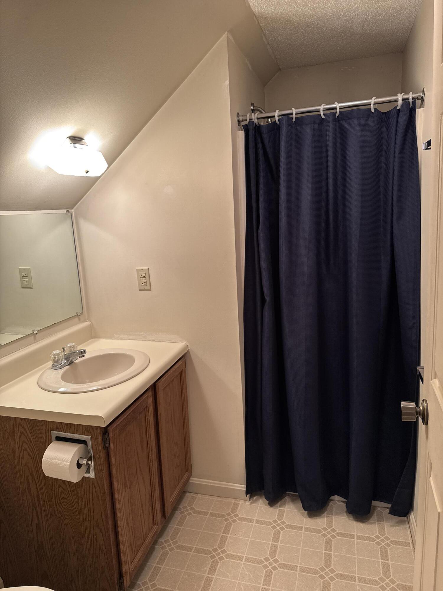 9 Cynthia Circle Bangor ME 04401