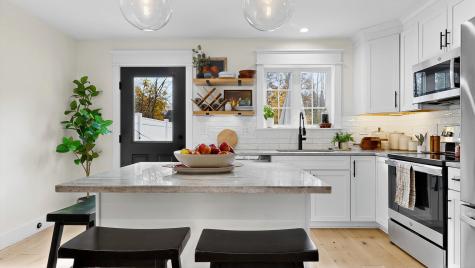 27 Fawn Woods Way Westbrook ME 04092