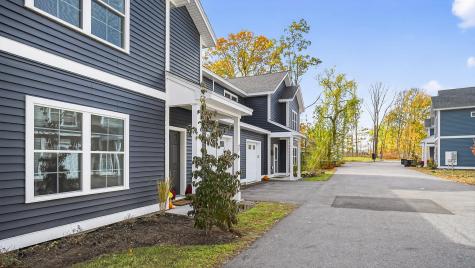 27 Fawn Woods Way Westbrook ME 04092