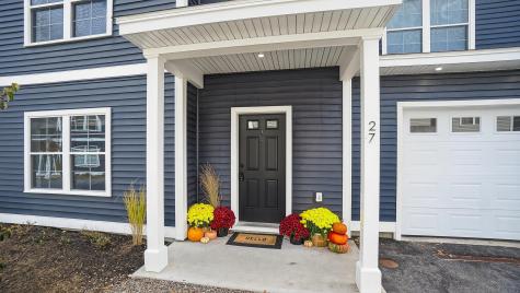 27 Fawn Woods Way Westbrook ME 04092