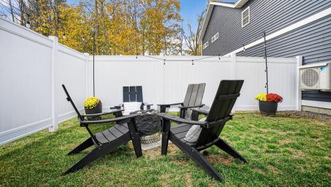 27 Fawn Woods Way Westbrook ME 04092