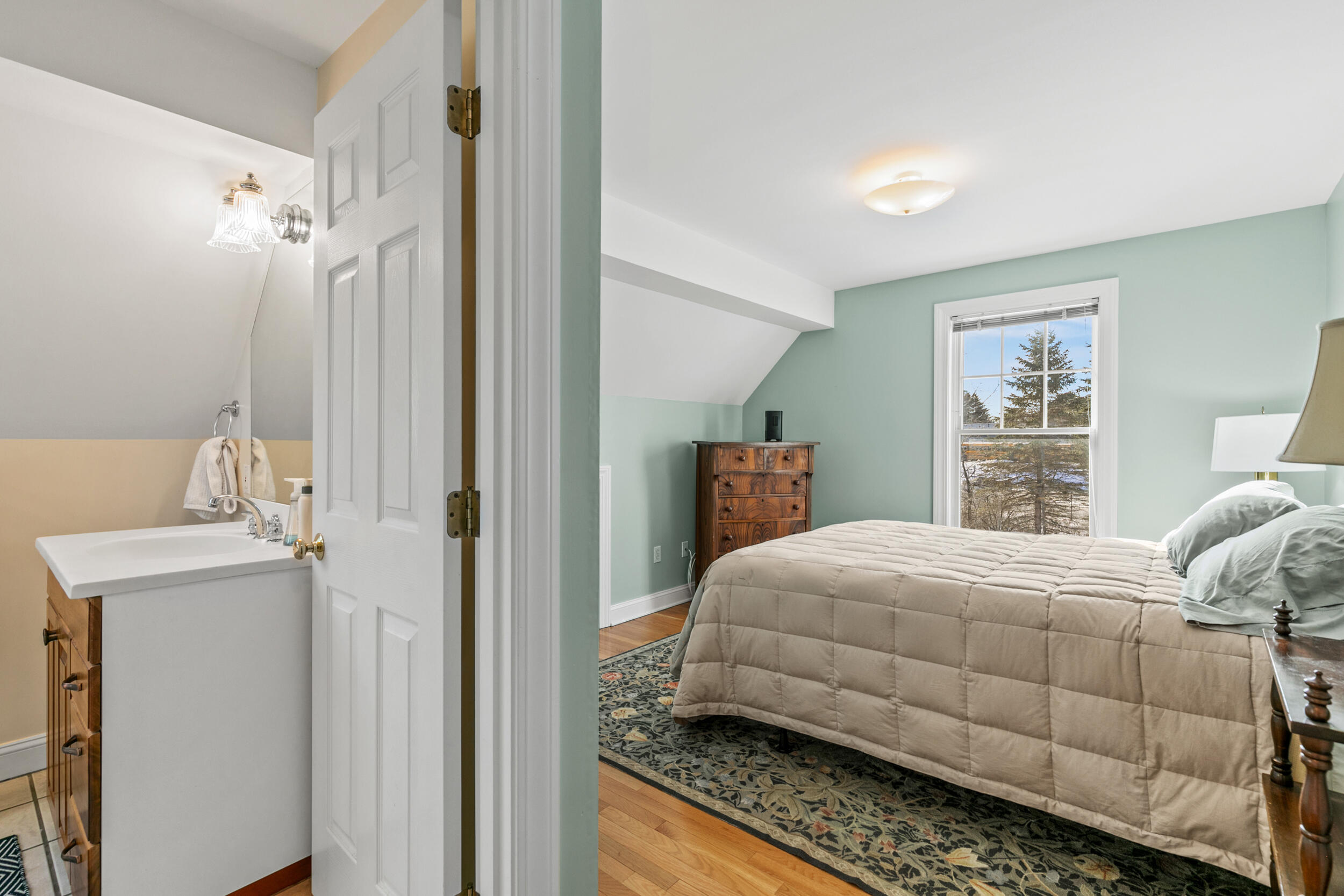 9 Gables Drive Yarmouth ME 04096