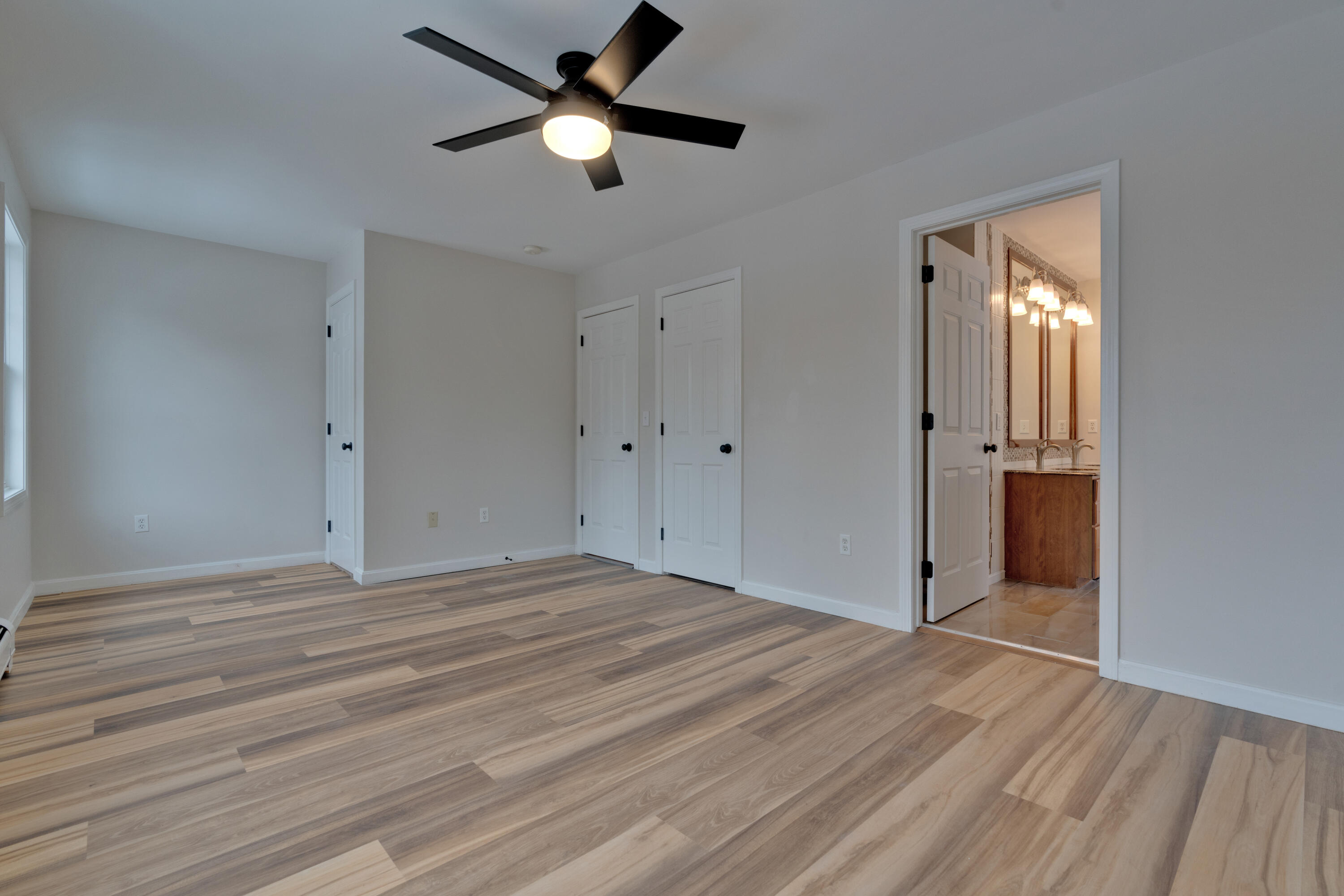 8-10 Woodside Drive Gorham ME 04038