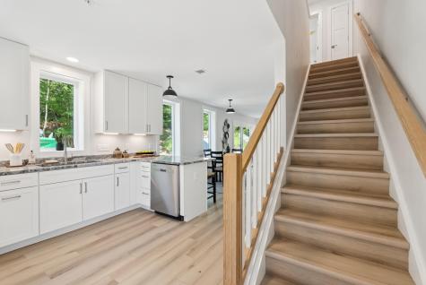 16 Cedar Bend Boothbay ME 04537