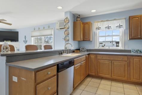 106 E Grand Avenue Old Orchard Beach ME 04064