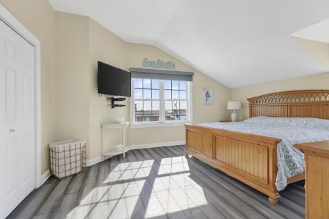 106 E Grand Avenue Old Orchard Beach ME 04064