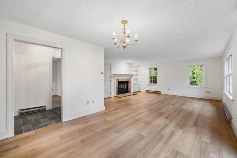 14 Oakwood Lane Kennebunk ME 04043