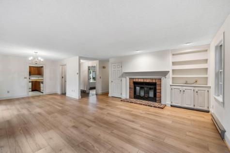 14 Oakwood Lane Kennebunk ME 04043