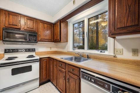 14 Oakwood Lane Kennebunk ME 04043