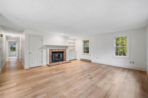 14 Oakwood Lane Kennebunk ME 04043