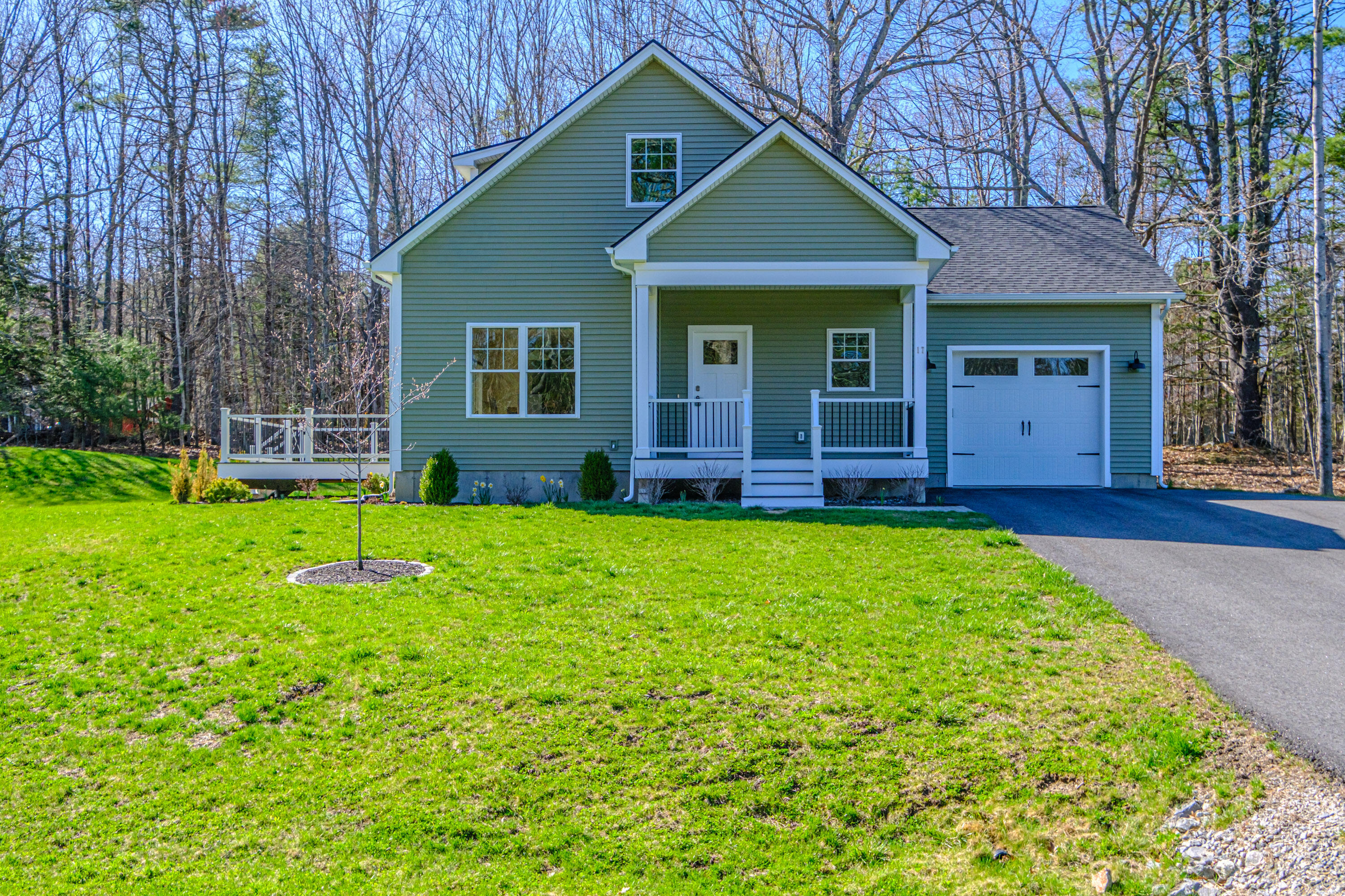 17 Youngs Lane Freeport ME 04032