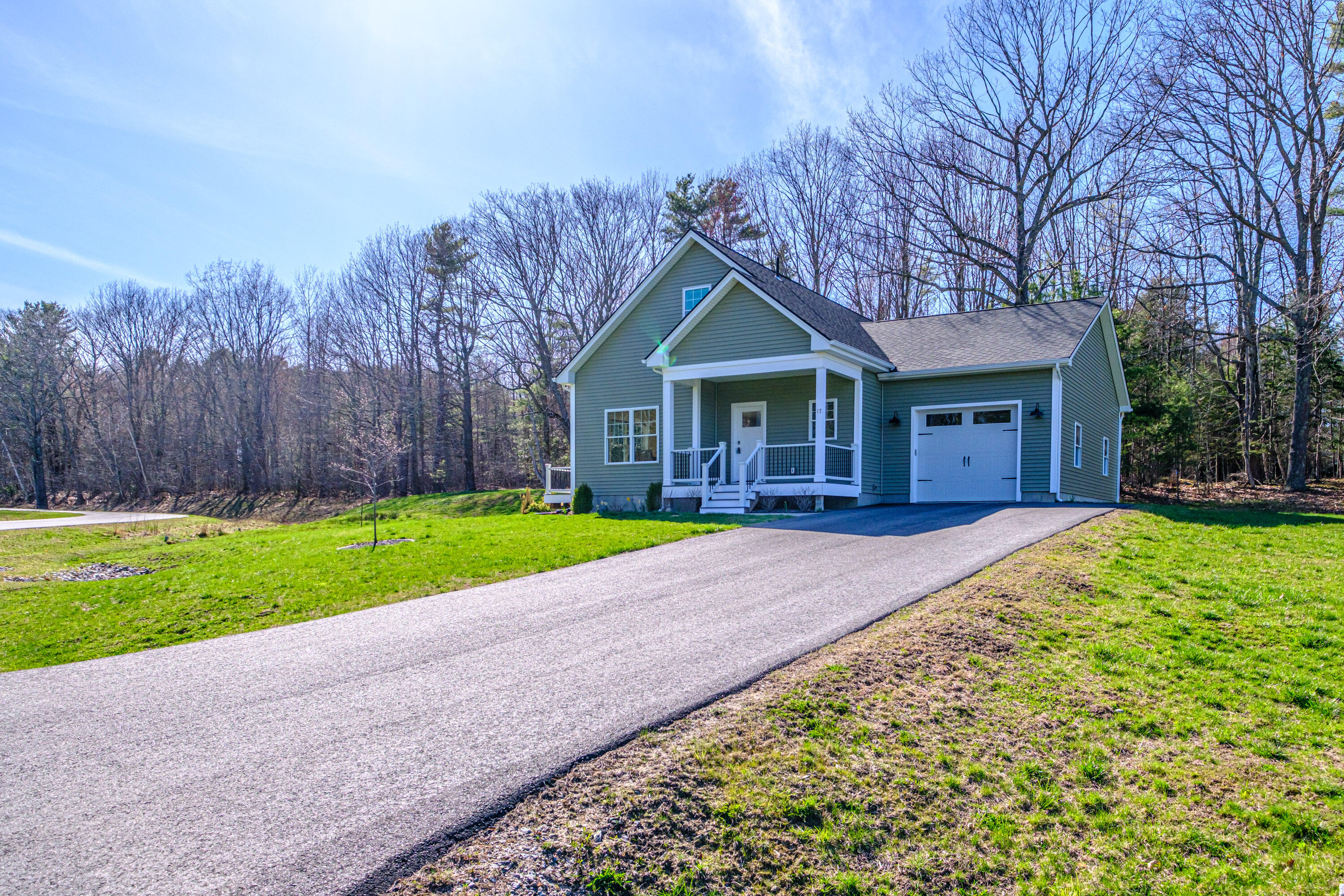 17 Youngs Lane Freeport ME 04032