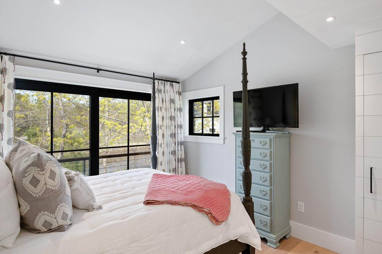 2 Maine Street Kennebunkport ME 04046