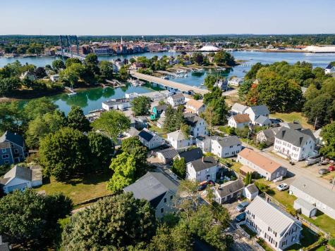 5 Pleasant Street Kittery ME 03904