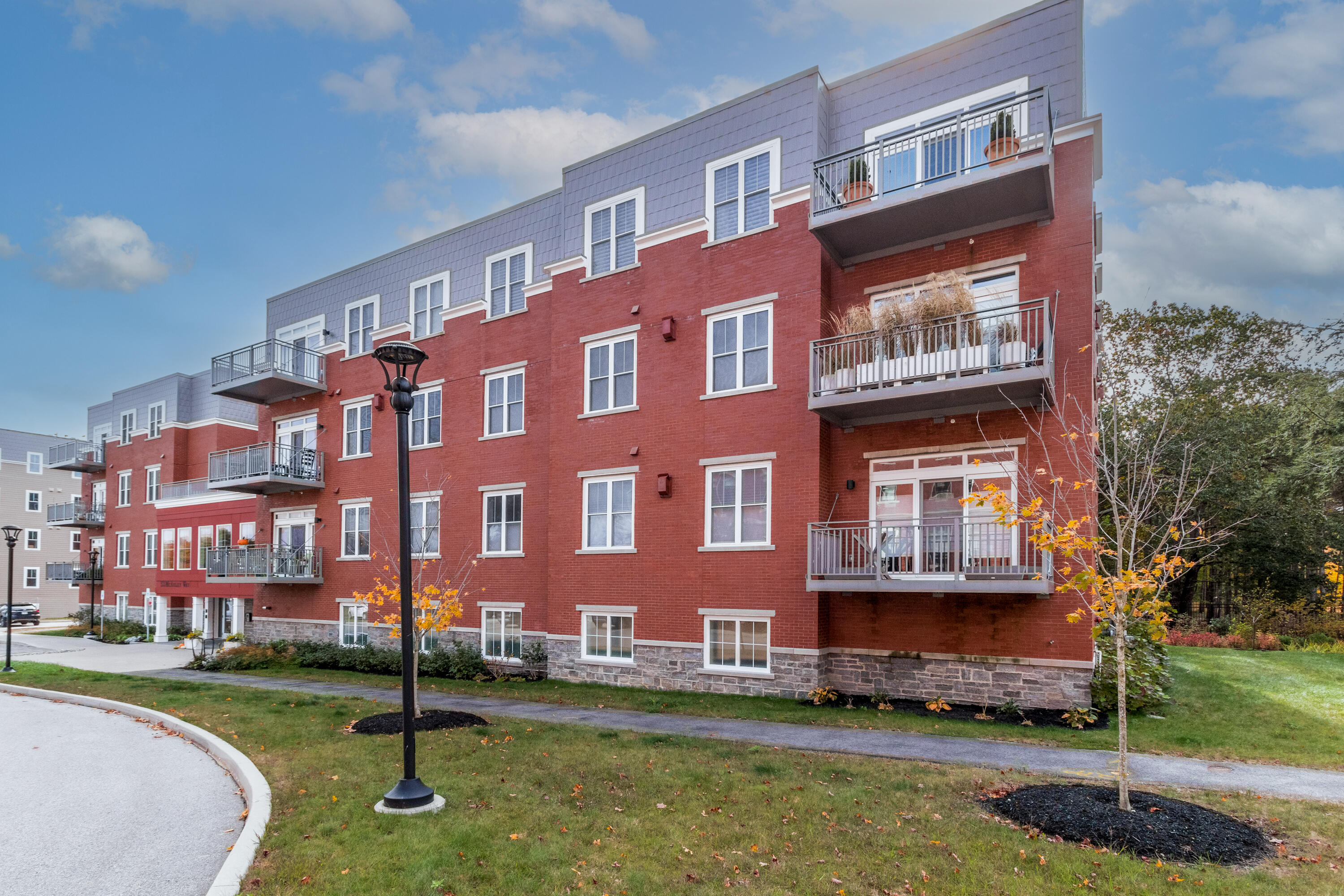 75 Mcauley Way Portland ME 04103
