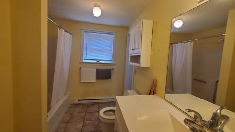 32 Cortland Circle Bangor ME 04401