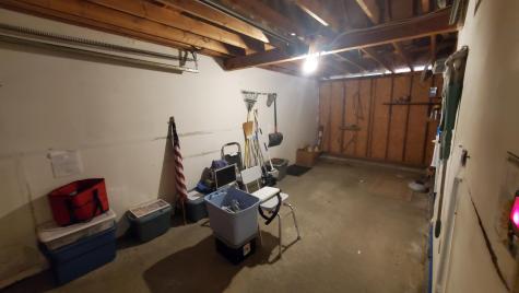 32 Cortland Circle Bangor ME 04401