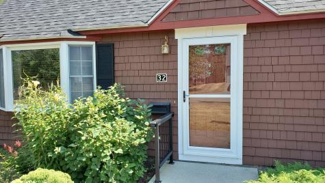 32 Cortland Circle Bangor ME 04401