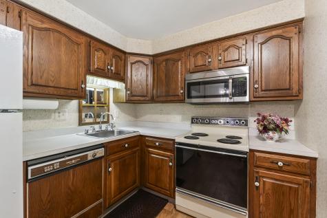 24 Parkwood Drive Augusta ME 04330