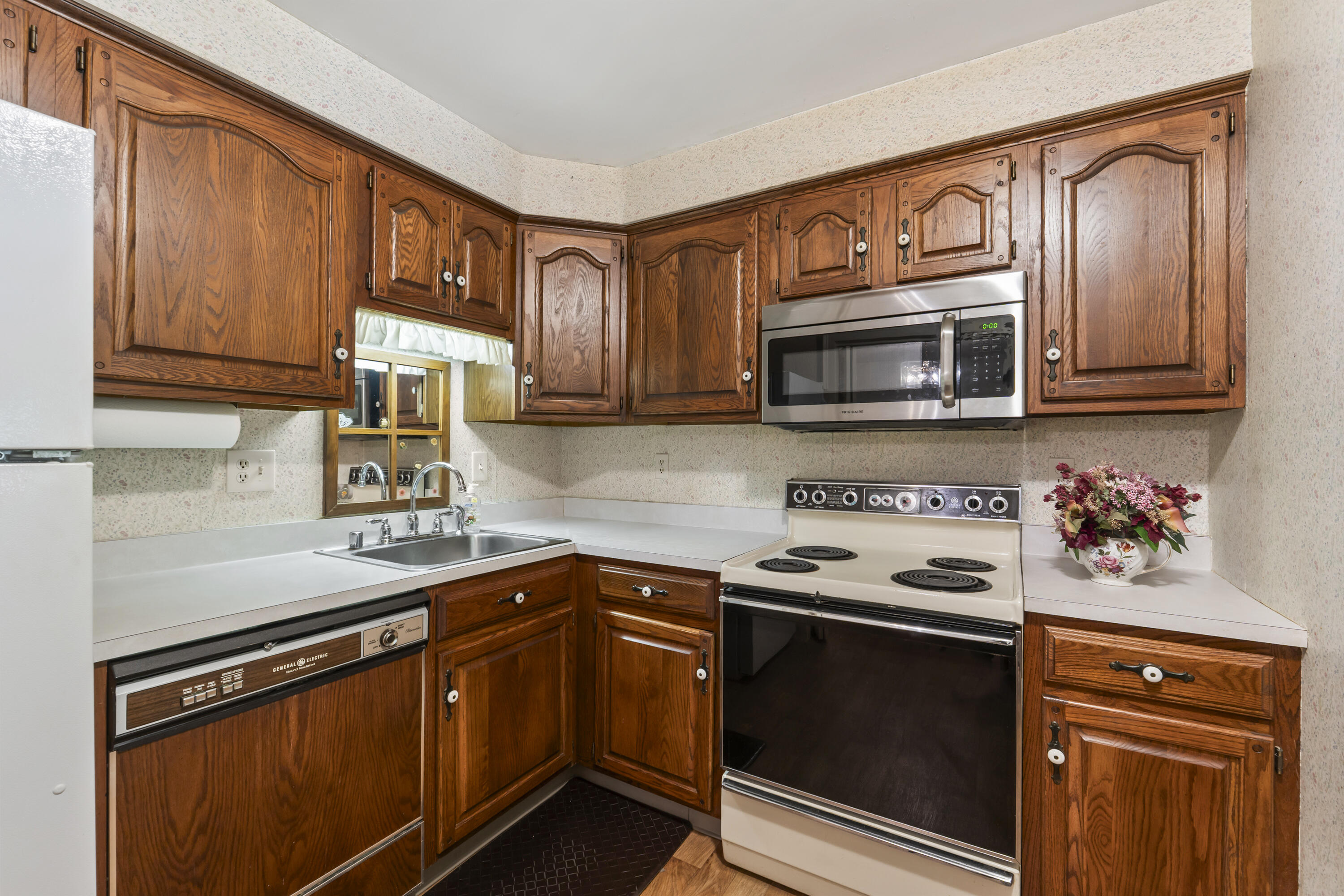 24 Parkwood Drive Augusta ME 04330