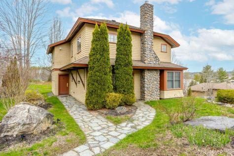 51 W Island Way Edgecomb ME 04556