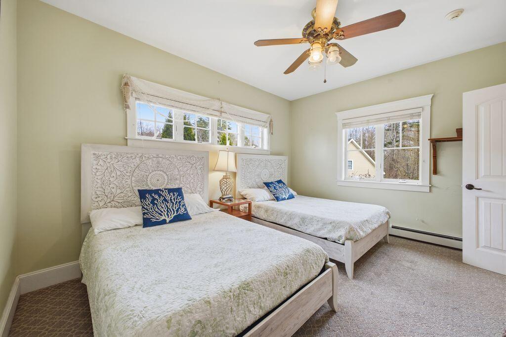 51 W Island Way Edgecomb ME 04556