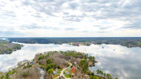 51 W Island Way Edgecomb ME 04556
