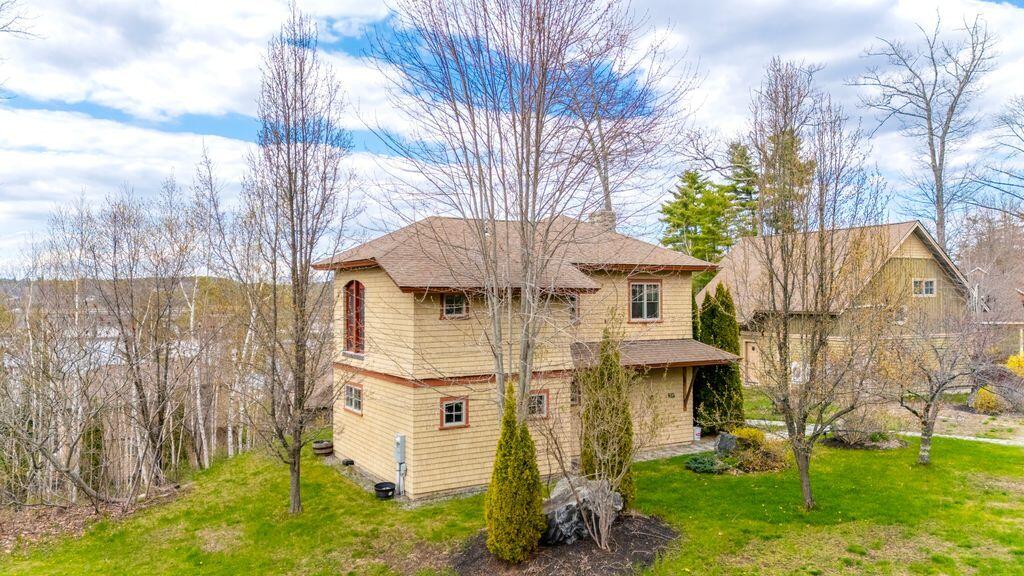 51 W Island Way Edgecomb ME 04556