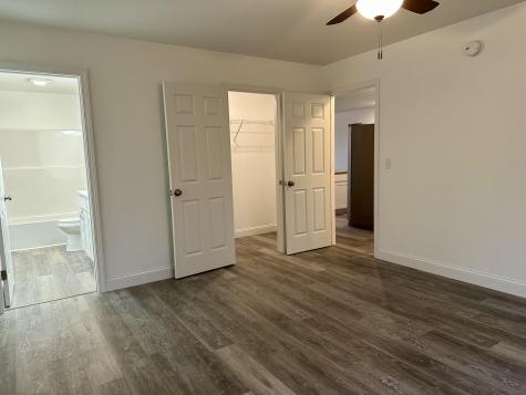 29 Village Circle Augusta ME 04330