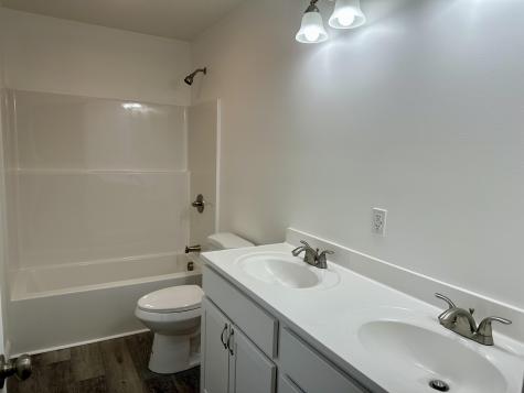 29 Village Circle Augusta ME 04330