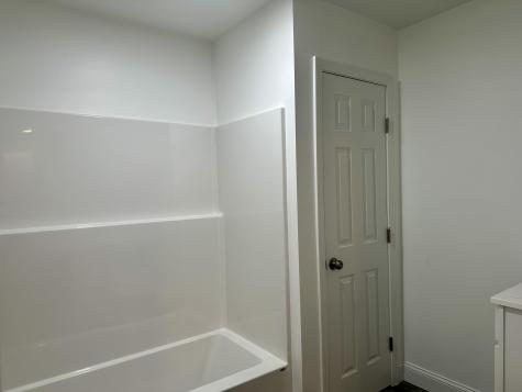 29 Village Circle Augusta ME 04330