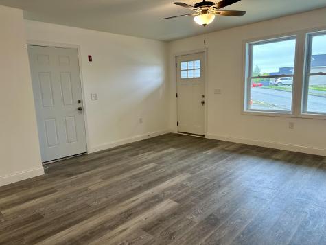 29 Village Circle Augusta ME 04330