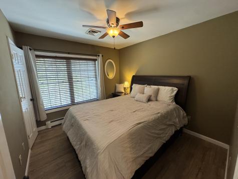 18 Ledges Court Lewiston ME 04240