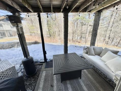 18 Ledges Court Lewiston ME 04240