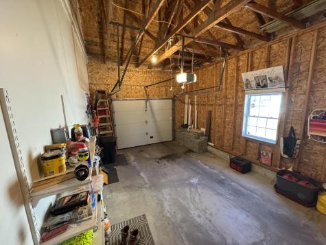 18 Ledges Court Lewiston ME 04240