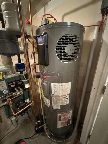 18 Ledges Court Lewiston ME 04240